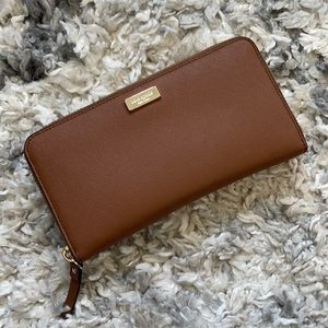 Kate Spade Saffiano Leather Continental Wallet